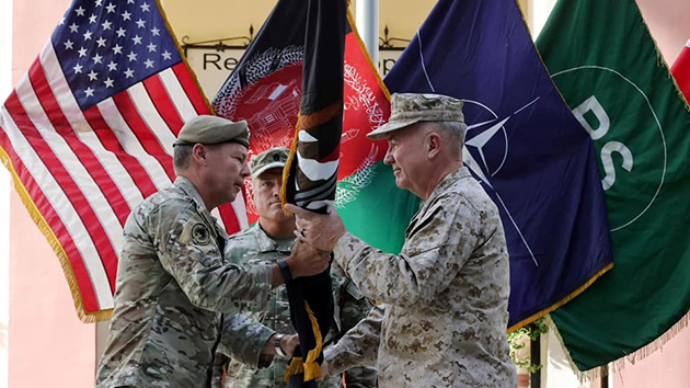 駐阿富汗美軍最高將領移交指揮權