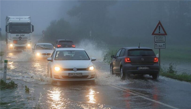 德國暴雨洪水衝塌多所房屋 已致9人死亡70人失蹤