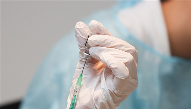 台灣自產新冠病疫苗在台獲緊急使用授權