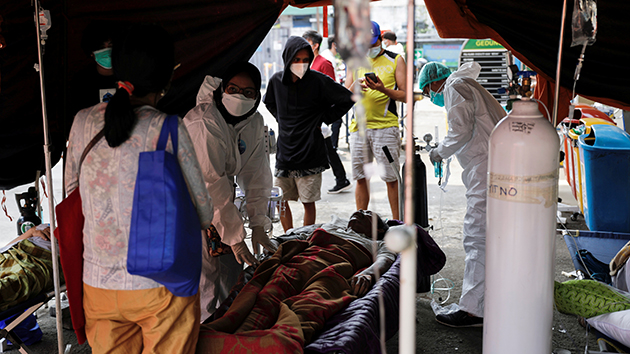 印尼日增新冠死亡病例超1300 創疫情爆發以來新高