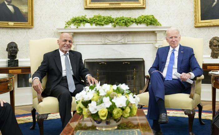 拜登與阿富汗總統討論阿局勢