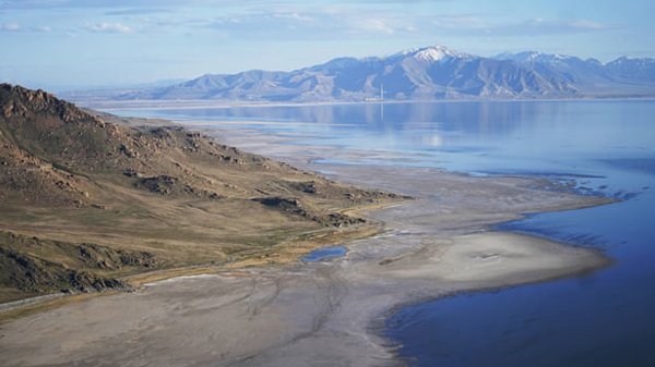 受乾旱影響 美國猶他州大鹽湖南部水位降至歷史最低