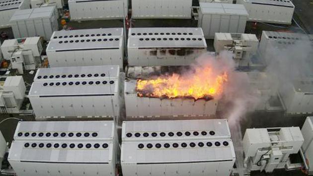 特斯拉澳洲大電池項目起火 連燒4天仍未撲熄