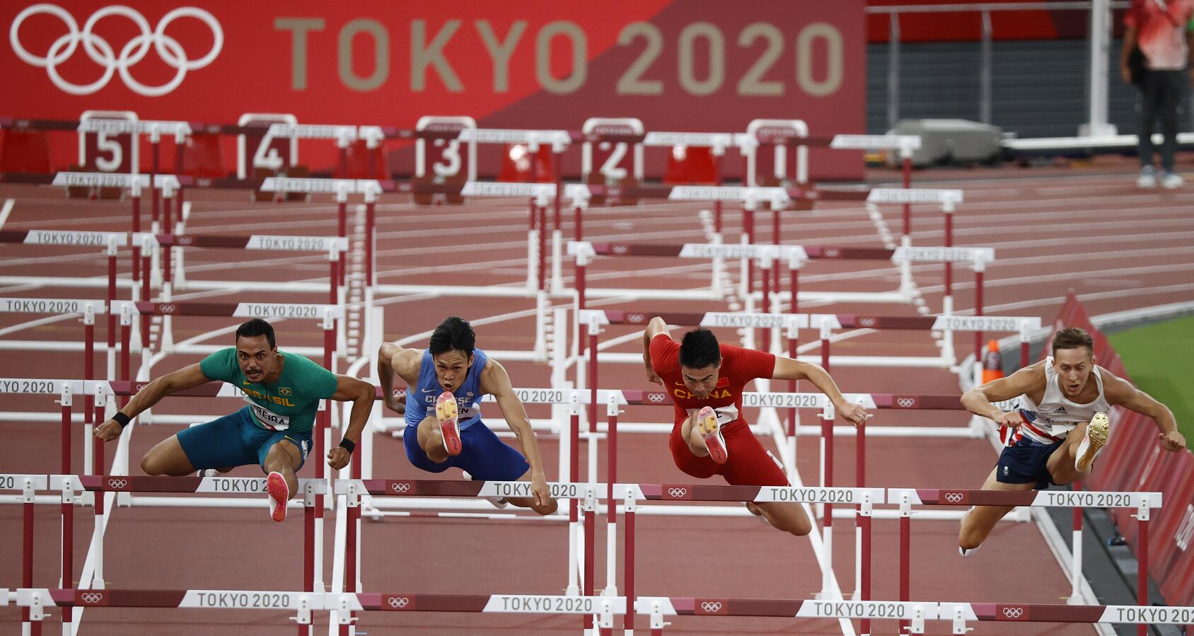 中國選手謝文駿晉身110米欄半決賽