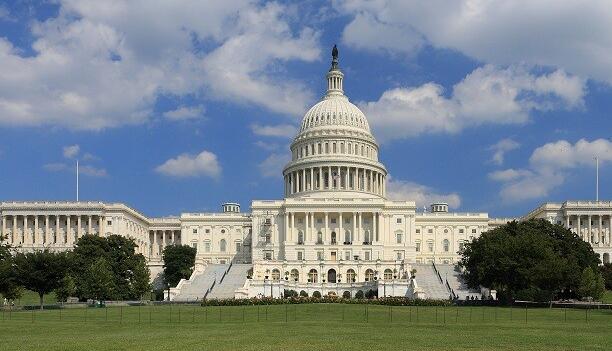 美參議院以69比30票批准近萬億美元跨党派基建法案