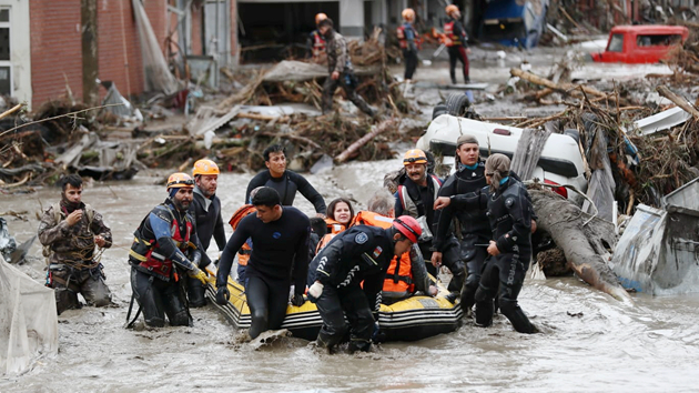 土耳其洪災遇難人數升至40人 救援行動持續進行