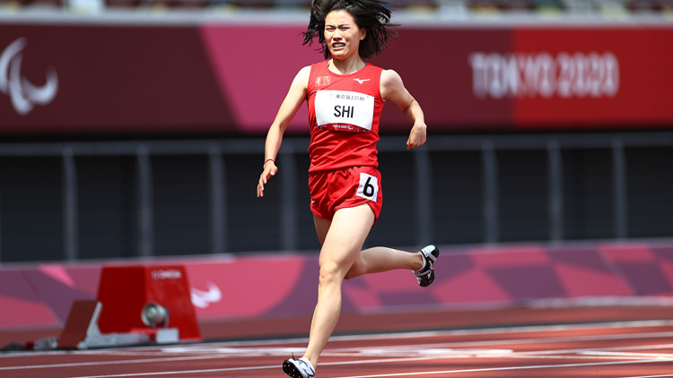 史逸婷女子200米成功衛冕