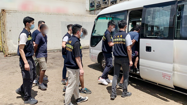 入境處展開反非法勞工行動 拘捕18人