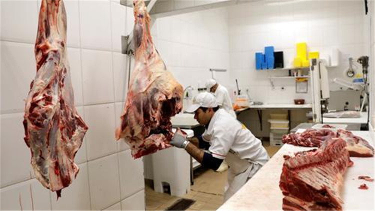 巴西發現瘋牛症病例 暫停對華牛肉出口