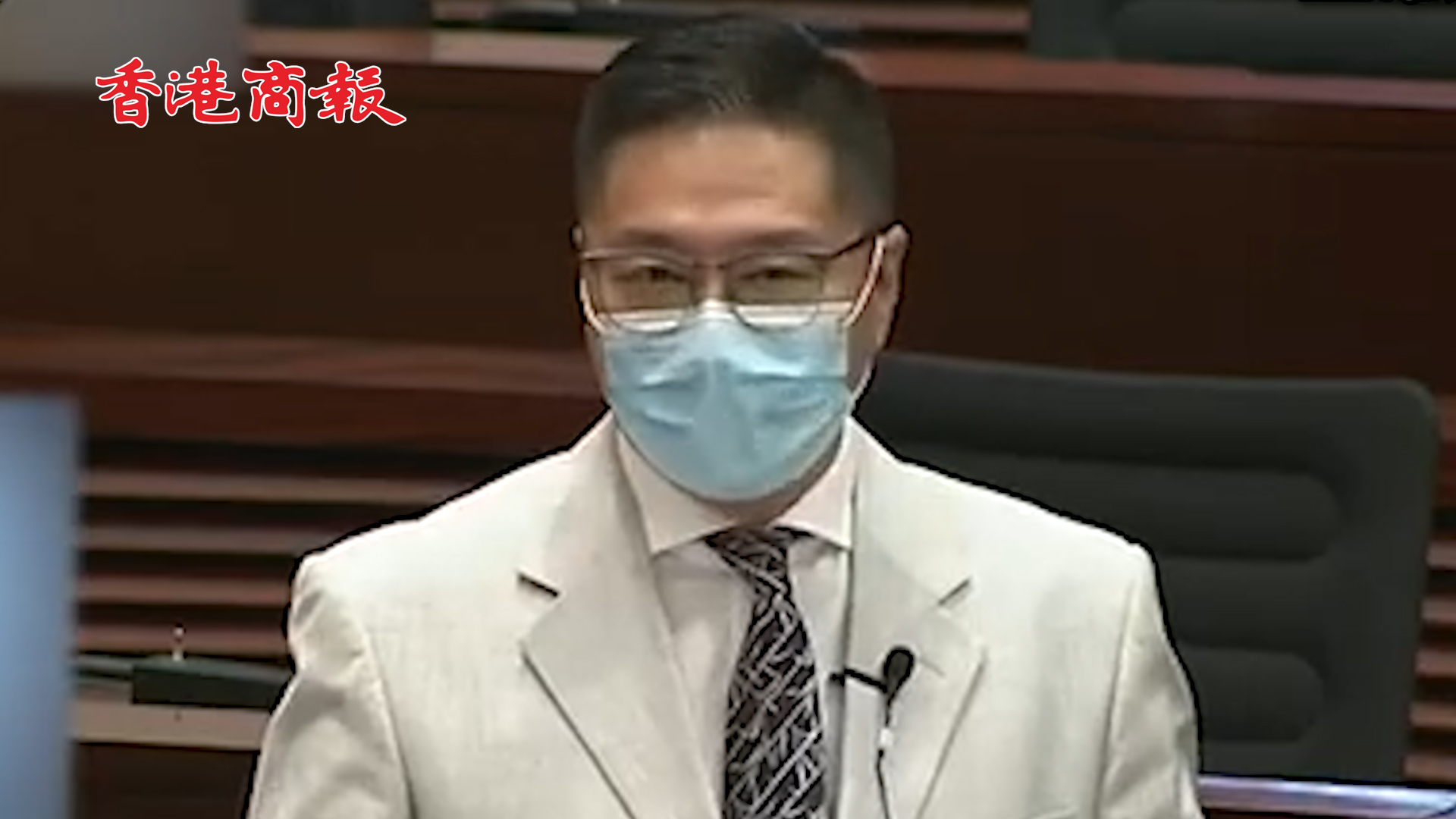 有片丨立法會議員邵家輝不齒「黃絲」辱國旗︰如果不當中國是家，請離開