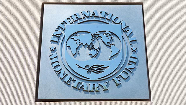 受累疫情  IMF下調全球今年經濟增長預測至5.9%