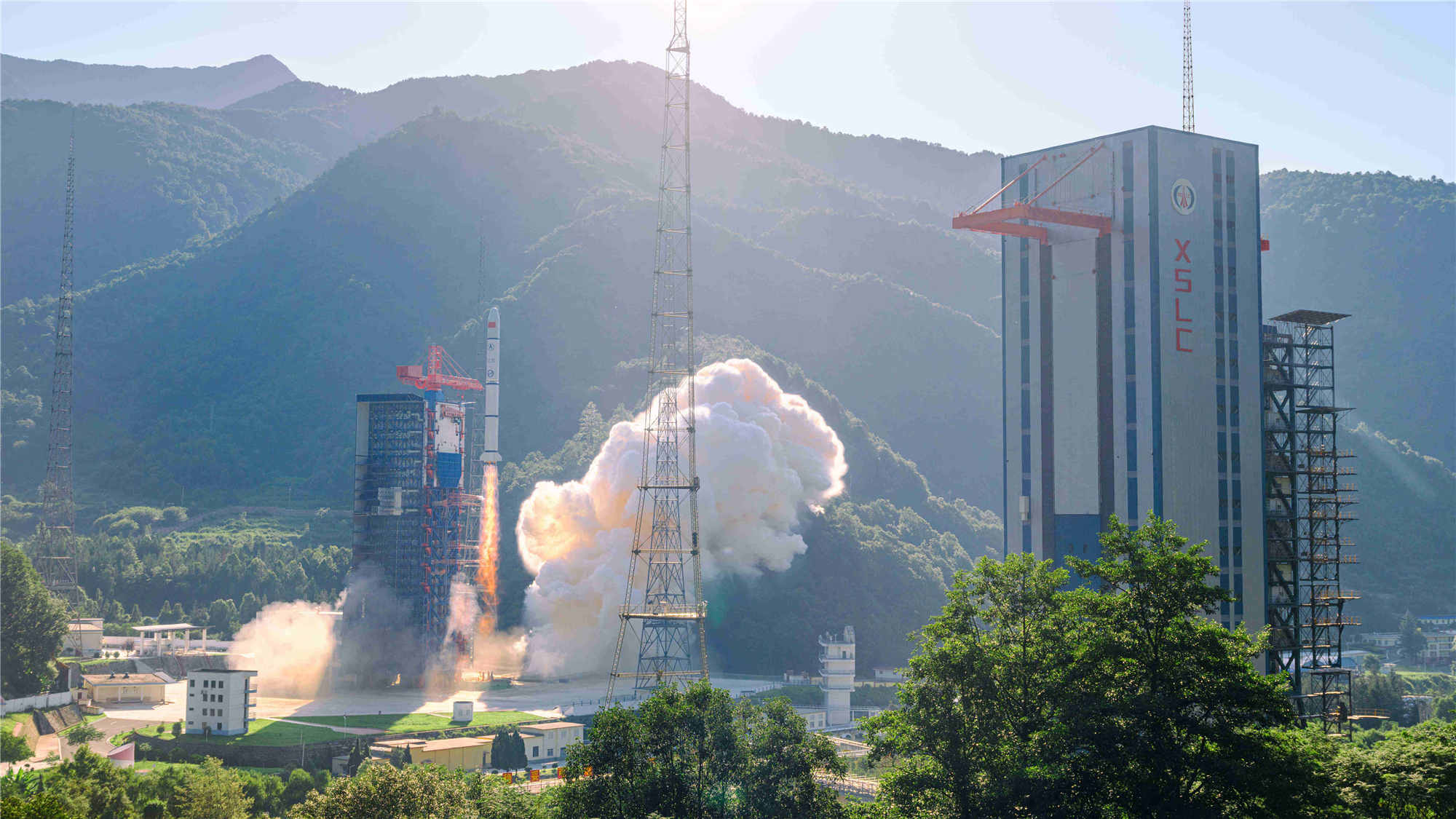 中國成功發射實踐二十一號衛星