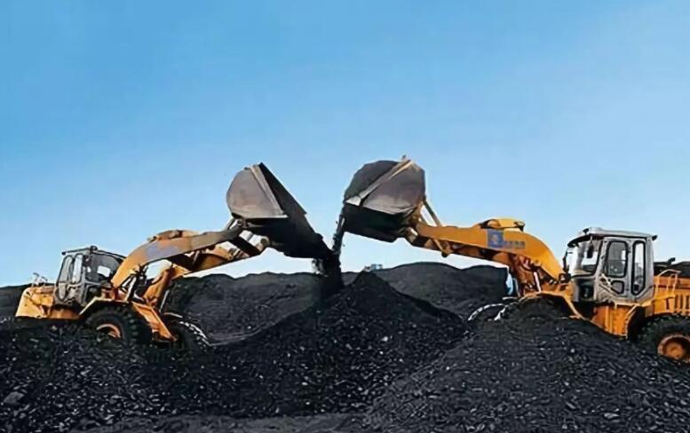 內蒙古多家煤炭企業主動下調坑口煤售價至每噸1000元以下