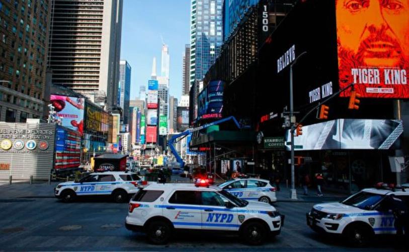 紐約時代廣場一亞裔女子被推下地鐵後死亡 嫌犯被捕
