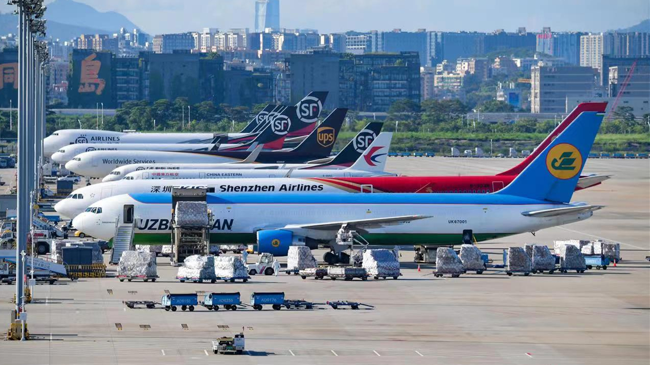 深圳機場2021年客貨運排名位居國內第三