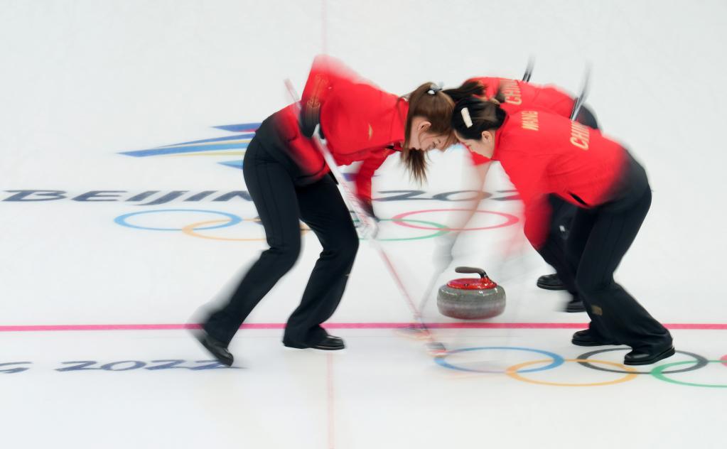 中國冰壺隊外教林霍爾姆：女隊再度變陣是集體討論決定