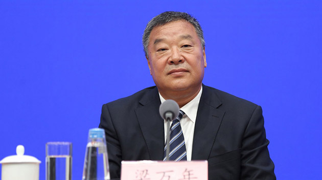 梁萬年點讚本港抗疫「3314工程」 暫緩全民強檢不意味躺平