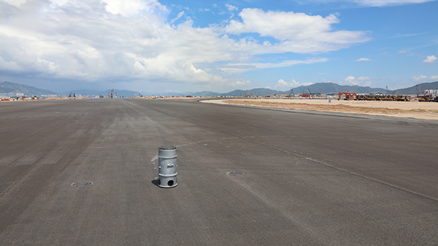 機場第三跑道開始試飛 預計4月內完成