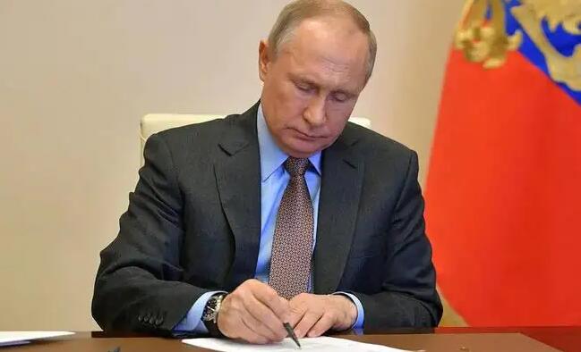 普京簽署以盧布進行天然氣貿易結算的法令 明起生效