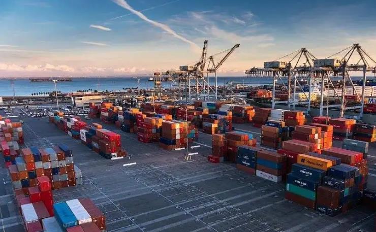 內地供港物資供應最新情況：13日經水路運輸逾約27330噸貨物