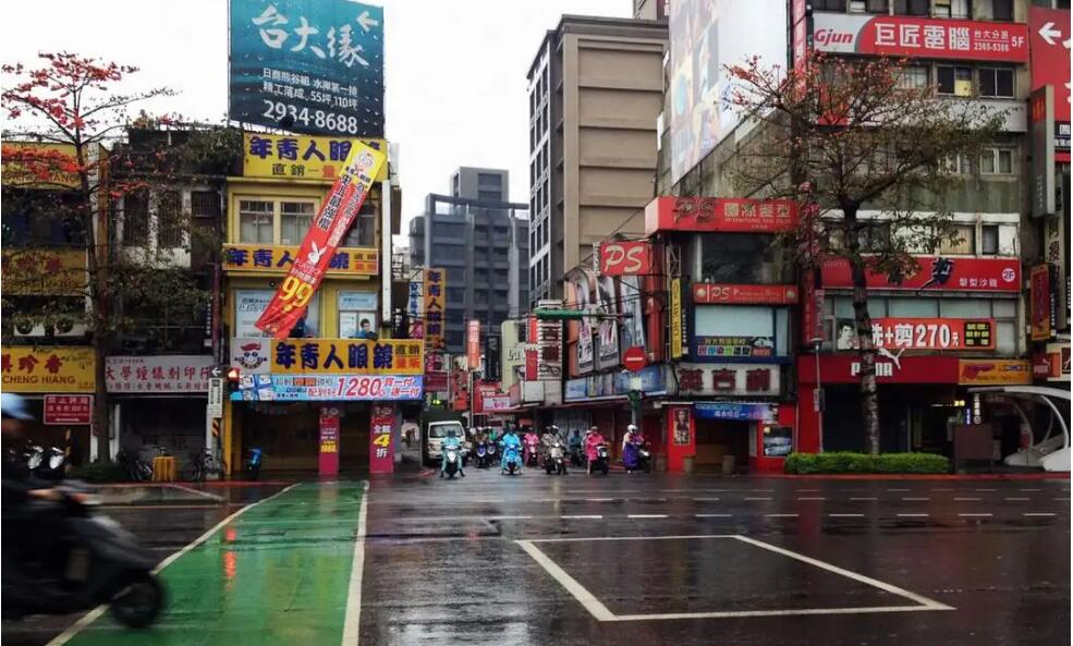 台中高雄7縣市大雨特報  北台灣晚間低溫探17度
