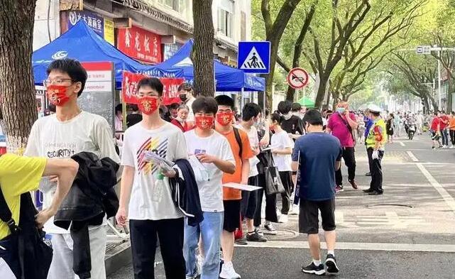 內地1193萬學子迎高考 應試人數再創歷史新高