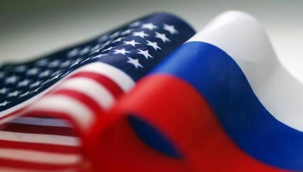 美國專家：美國制裁俄羅斯是「搬起石頭砸自己的腳」