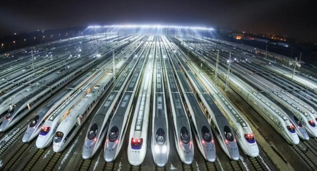 國鐵集團：前三季度中國鐵路貨物發送量同比增長6.3%