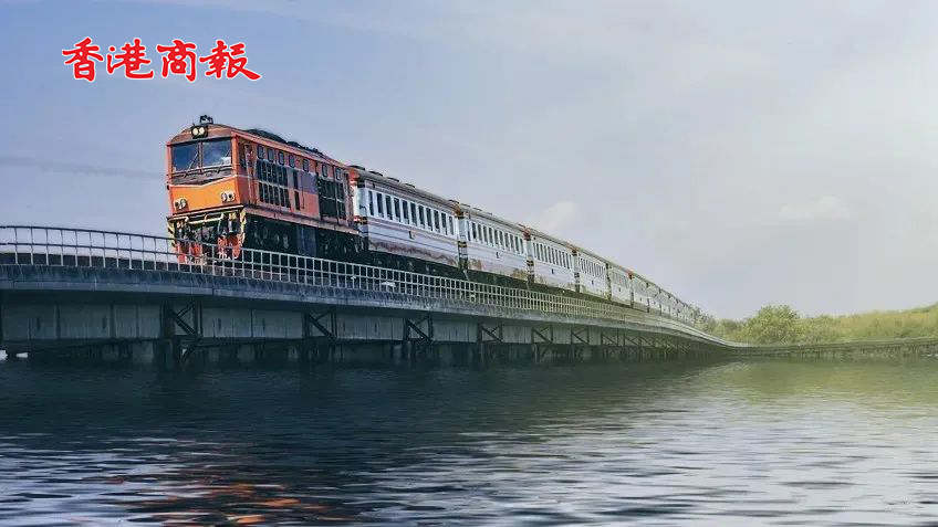 有片 | 泰國「水上火車」大受歡迎 新年前車票售罄