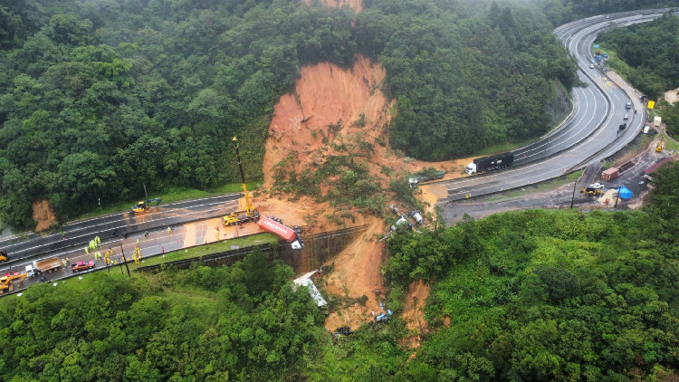 巴西南部發生山體滑坡 數十人失聯至少兩死