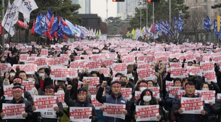 尹錫悅批貨運工會罷工等同朝鮮核威脅 當局嚴查工人有否違復工令