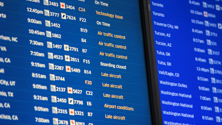 1000架次航班被延誤 美聯邦航空局：空中交通已恢復正常