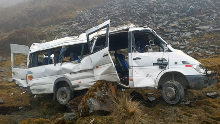 秘魯一長途客車墜崖致25人死亡