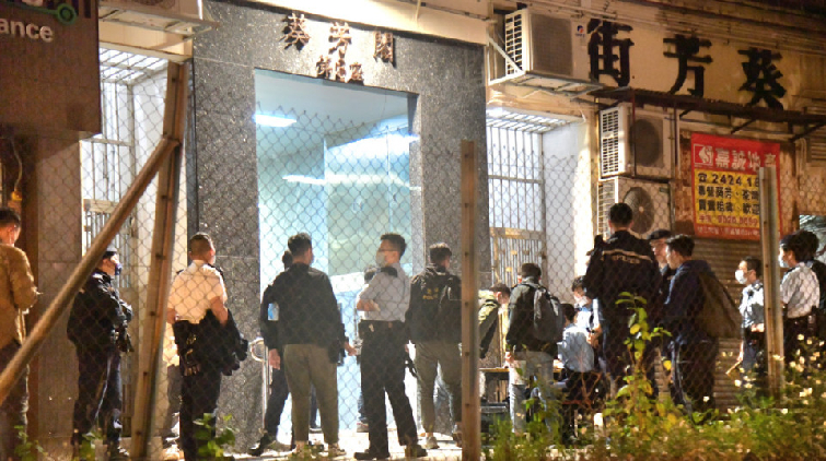 葵涌63歲女子返家撞破熟人爆竊遇害 警方正追緝男疑兇