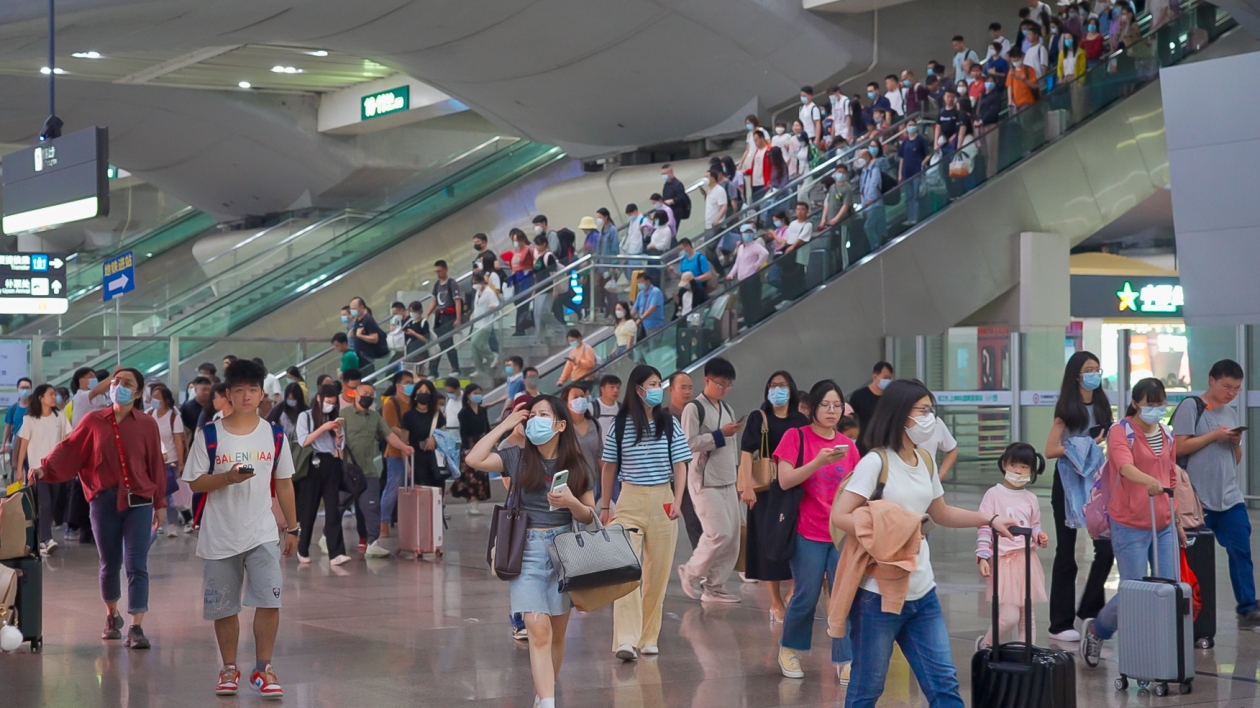 廣鐵迎返程客流高峰 今日預計發送旅客近280萬人次