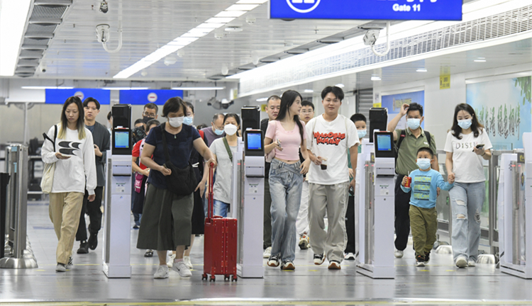 「五一」假期香港出入境人次逾332萬