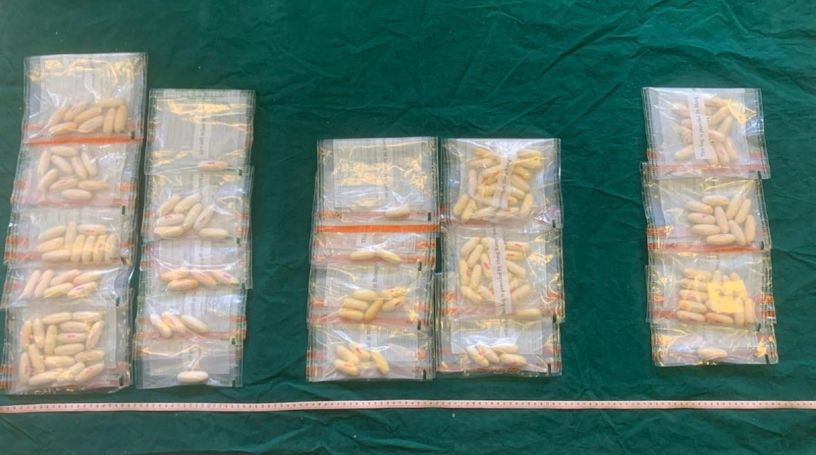 海關機場偵破旅客體內藏毒案 拘3人檢1.6公斤可卡因