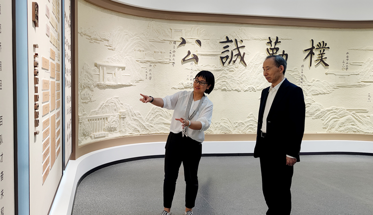 中國國際文化傳播中心執行主席龍宇翔到西安考察調研