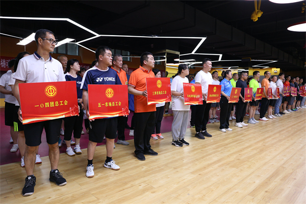 「中國夢·勞動美·兵團好—凝心鑄魂跟黨走 團結奮鬥新征程」兵團第十二師職工乒乓球比賽順利舉辦