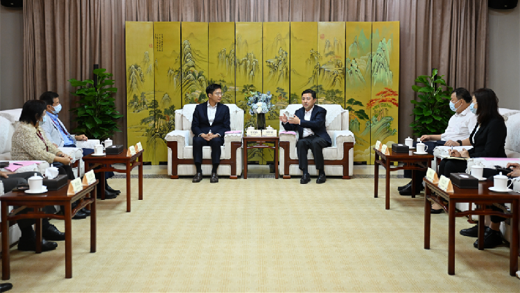 霍啟山率香港總商會中國委員會考察團訪問海南