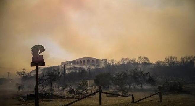 希臘羅德島野火導致近1.9萬人撤離