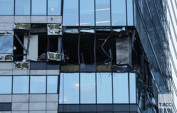 俄稱烏無人機襲擊莫斯科 致兩座辦公樓受損1人傷
