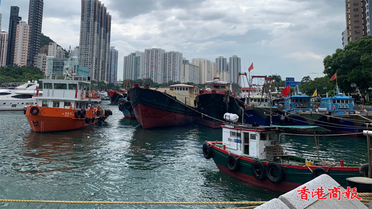 圖集 | 「蘇拉」襲港 漁船提前返香港仔避風