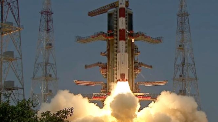 印度首個太陽探測器發射升空