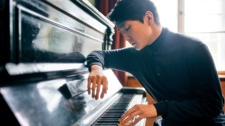 炙手可熱鋼琴家趙成珍11月來港舉行演奏會