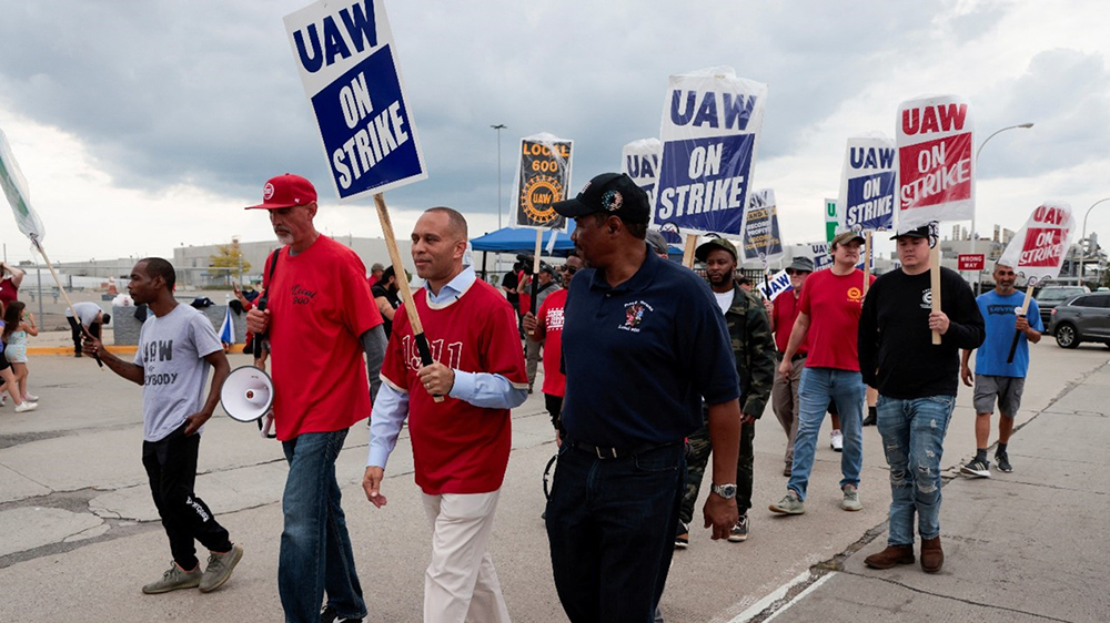 美國三大車廠續停產 工人罷工爭每周工作四天