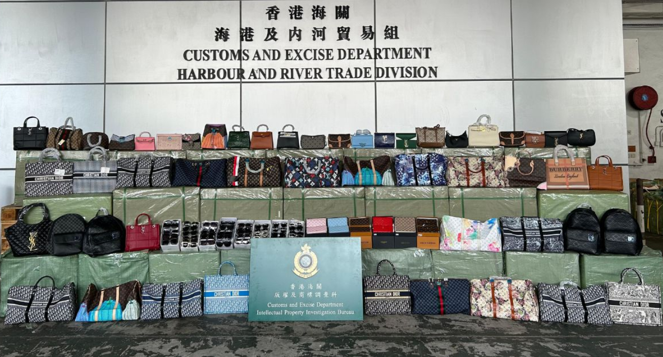 海關抽查抵港貨櫃檢值600萬元冒牌貨 包括手袋和錢包等