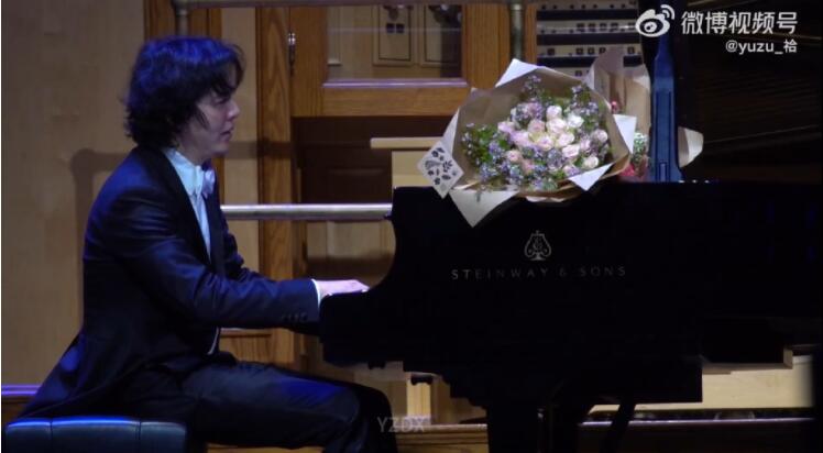 鋼琴王子回歸 時隔4年李雲迪重返舞台