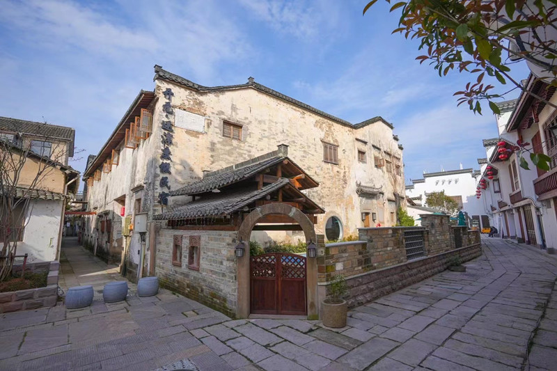 從「為遊而住」到「為住而遊」 徽州民宿發展之「屯溪路徑」