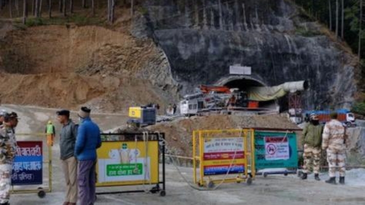 印度隧道塌陷：救援行動已持續五天 40名工人仍被困